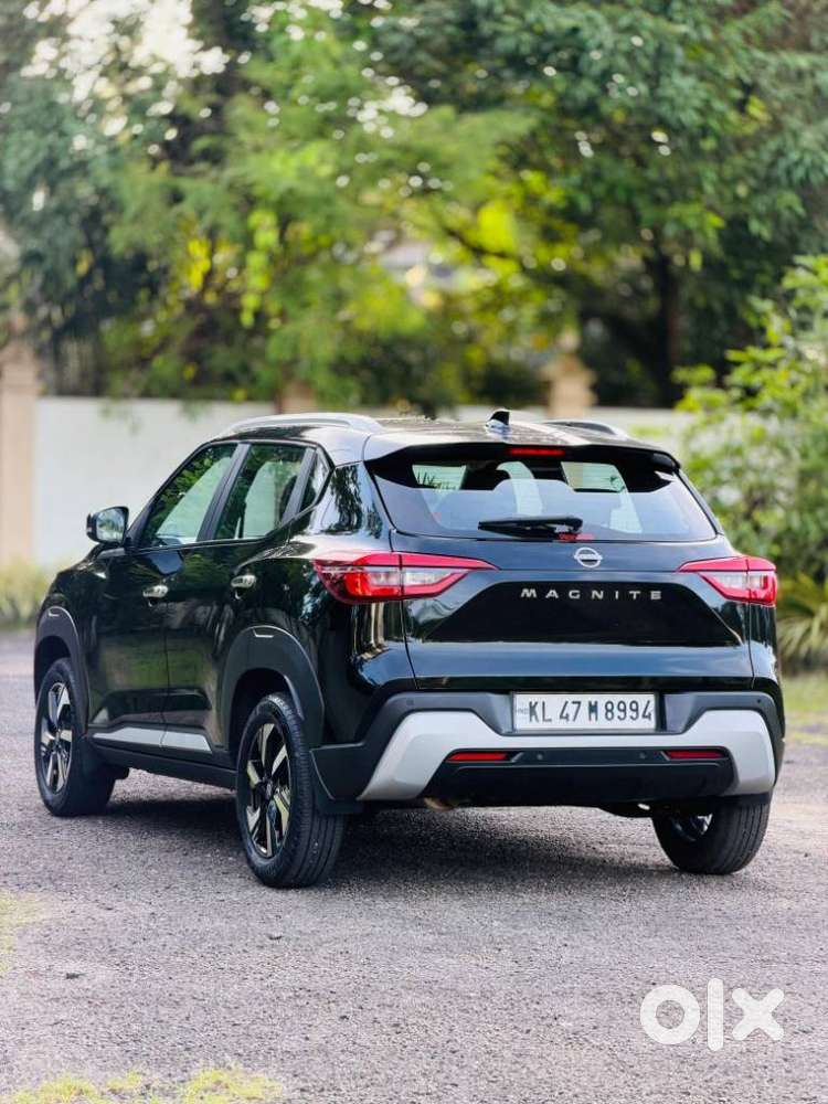 Nissan Magnite N-connecta Mt, 2025, Petrol
