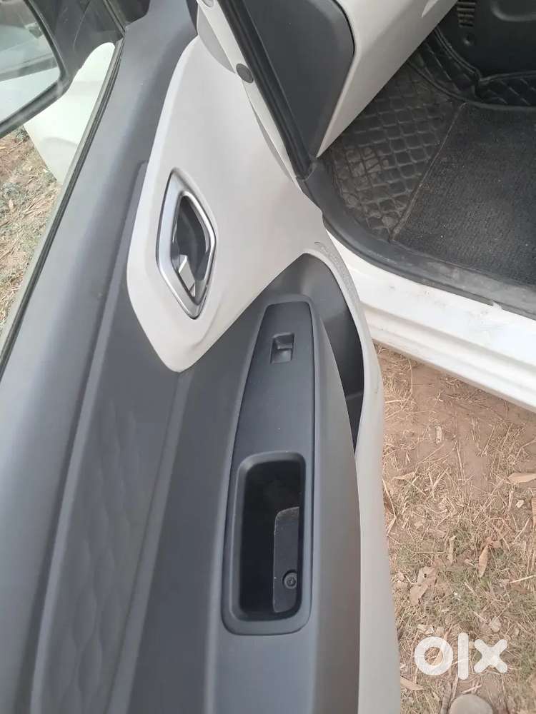 Very Good Condition Registration La 01