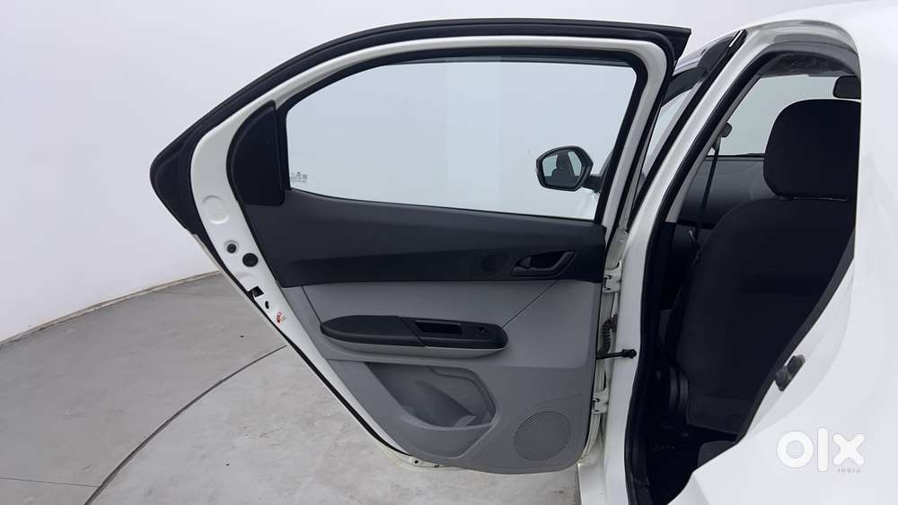 Tata Tiago Xz, 2022, Petrol