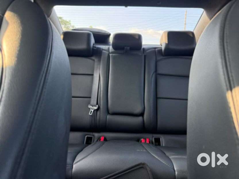 Skoda Slavia Ambition 1.0l Tsi At, 2025, Petrol