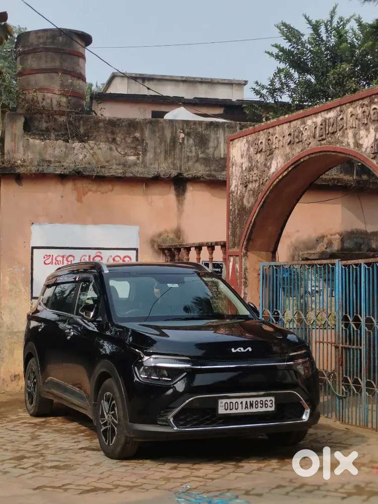 Kia Carens 2022 Petrol Good Condition