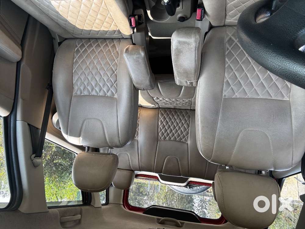 Mahindra Tuv300 T8 Automatic