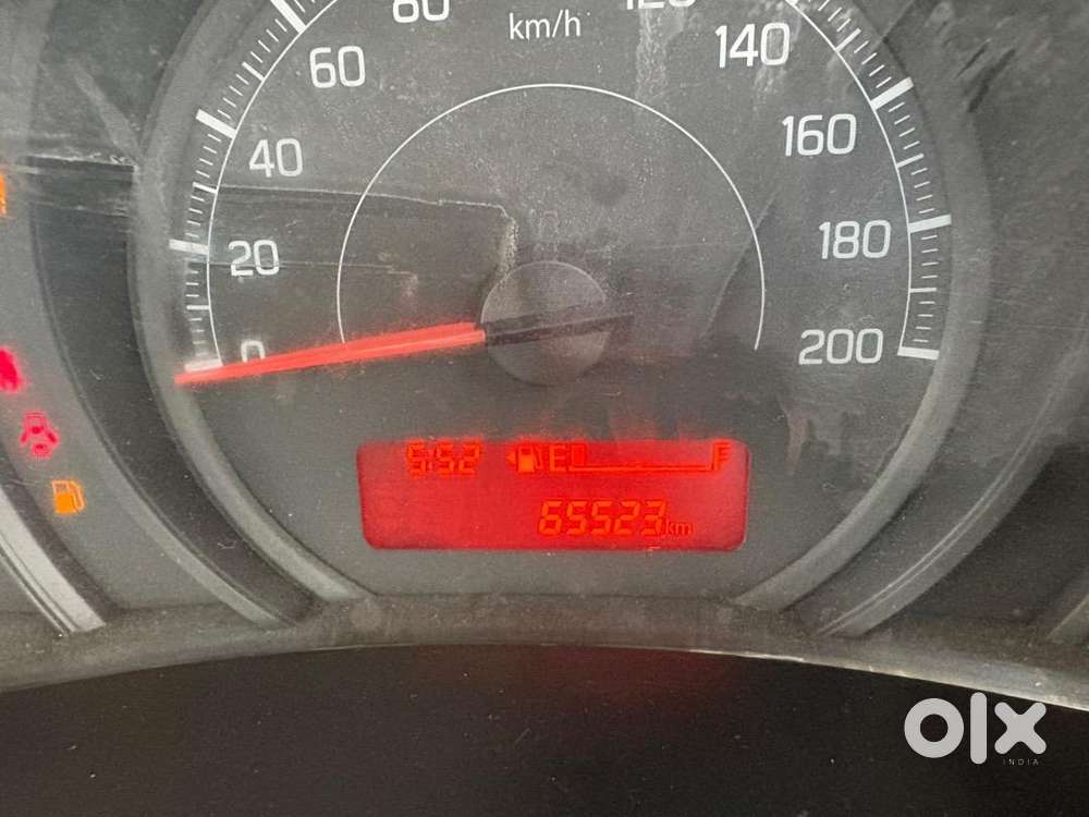 Maruti Suzuki Swift 2021 Petrol 65000 Km Driven