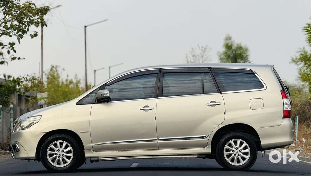Toyota Innova 2.5 V 8 Str, 2015, Diesel