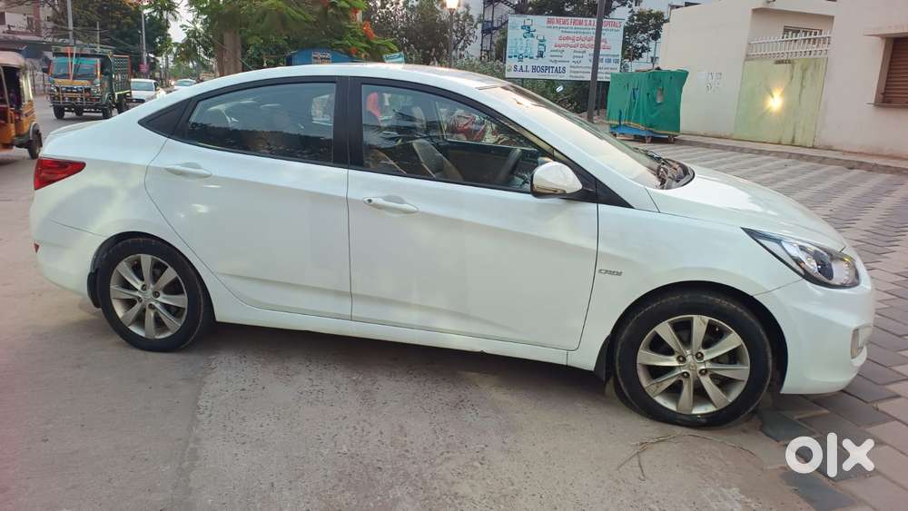 Hyundai New I20 1.2 Asta (o) Mt Dual Tone, 2014, Diesel