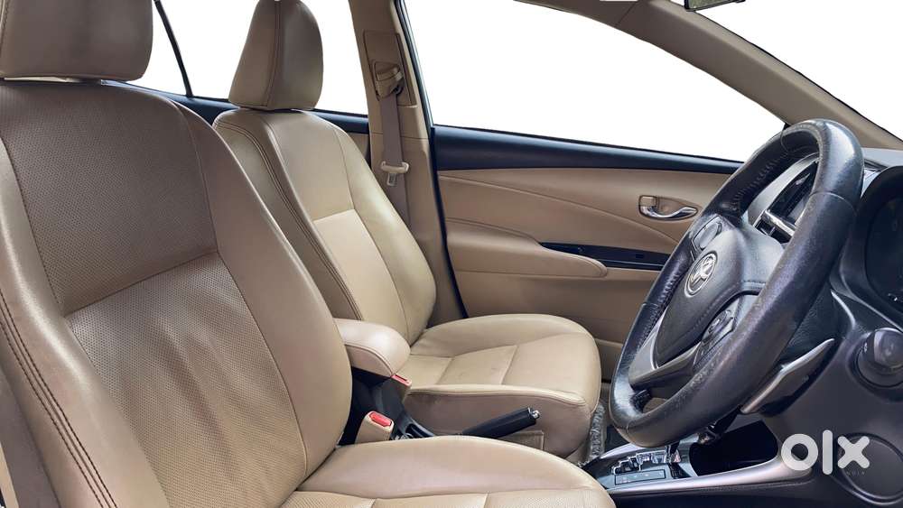 Toyota Yaris Vx Cvt, 2020, Petrol