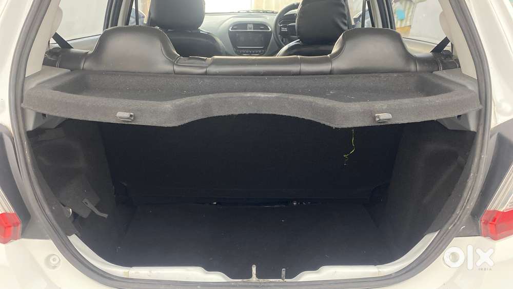 Tata Tiago 1.05 Revotorq Xt, 2025, Petrol