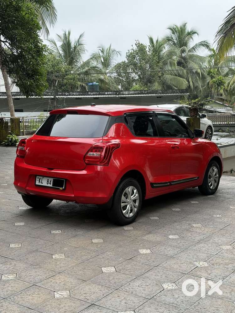 Maruti Suzuki Swift Vxi + Manual, 2021, Petrol