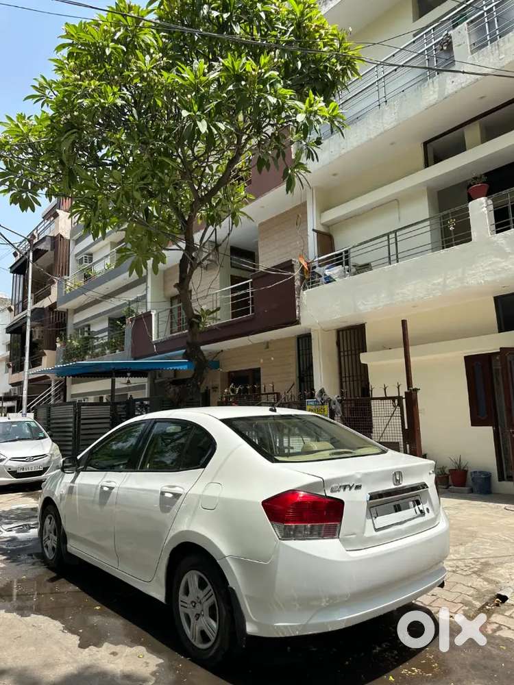 Honda City 2011 Petrol Well Maintained