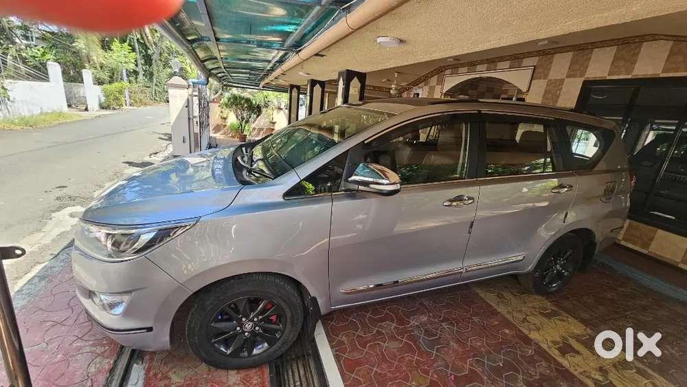 Toyota Innova Crysta 2017