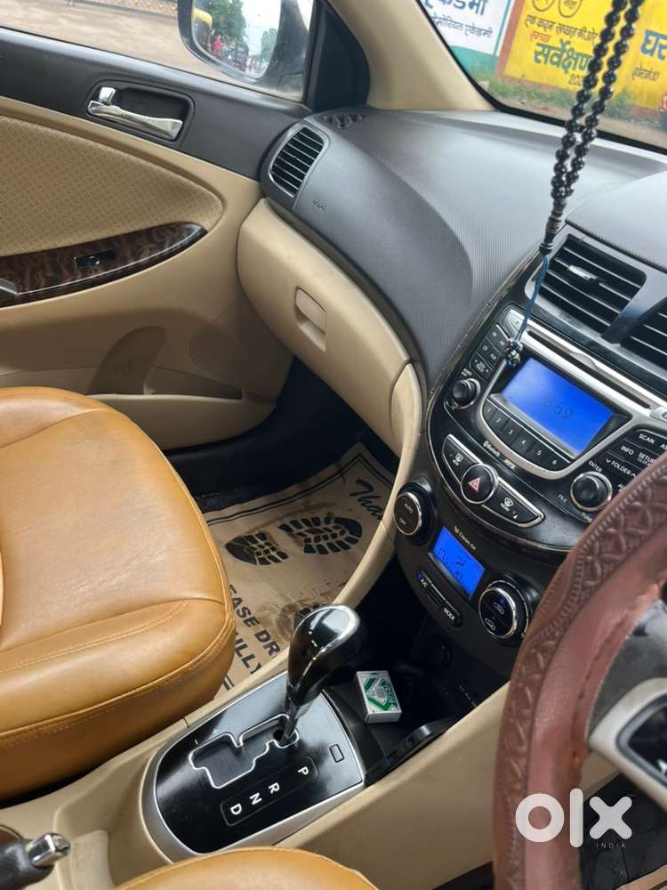 Hyundai Fluidic Verna 2011