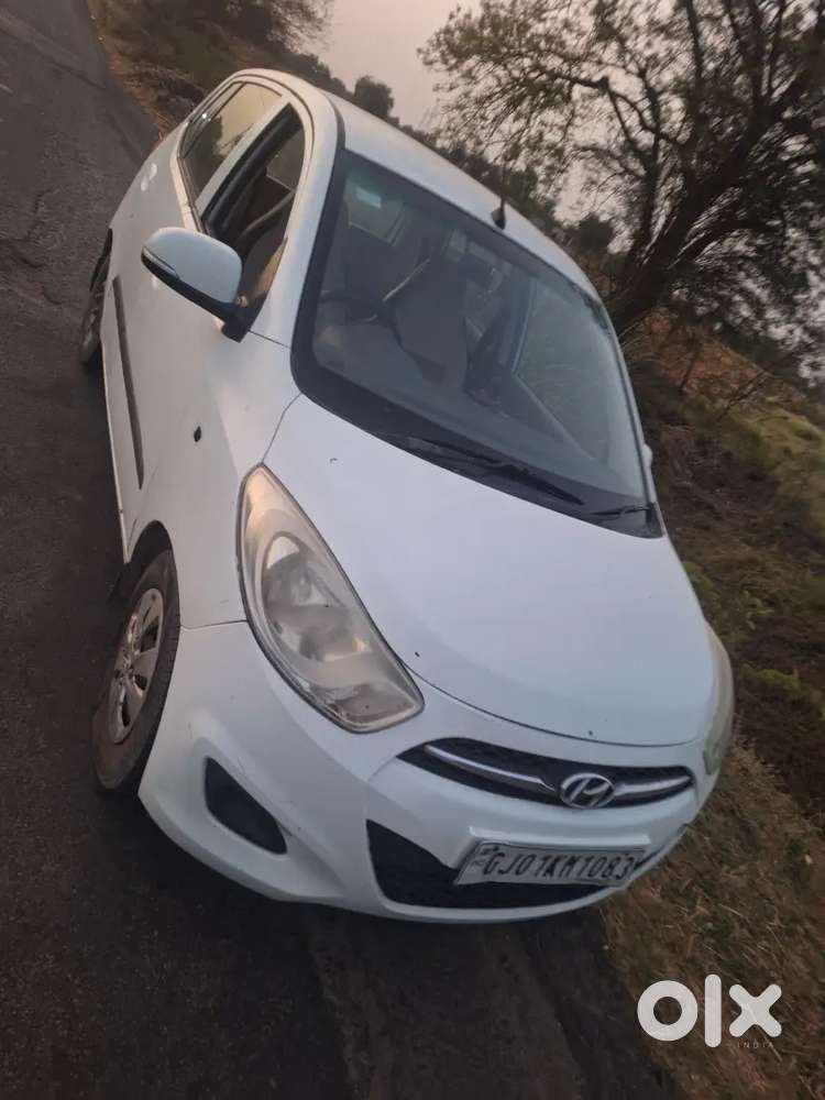 Hyundai I10 Magna( Petrol + Cng)