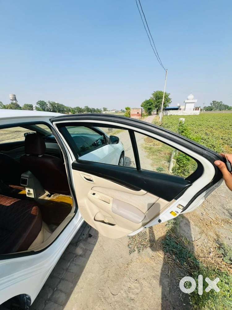 Maruti Suzuki Ciaz ( Hybrid )