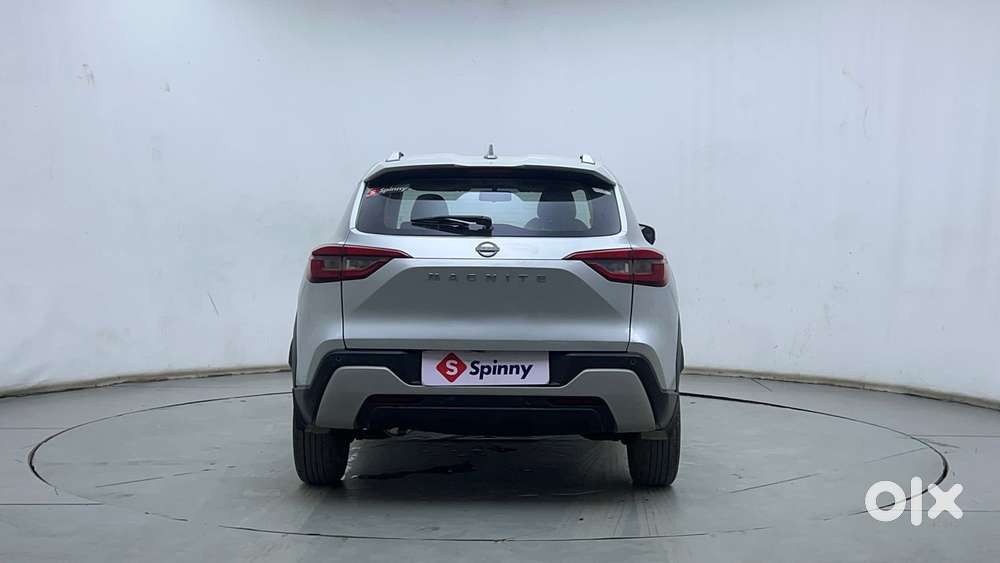 Nissan Magnite 1.0 Xv, 2022, Petrol