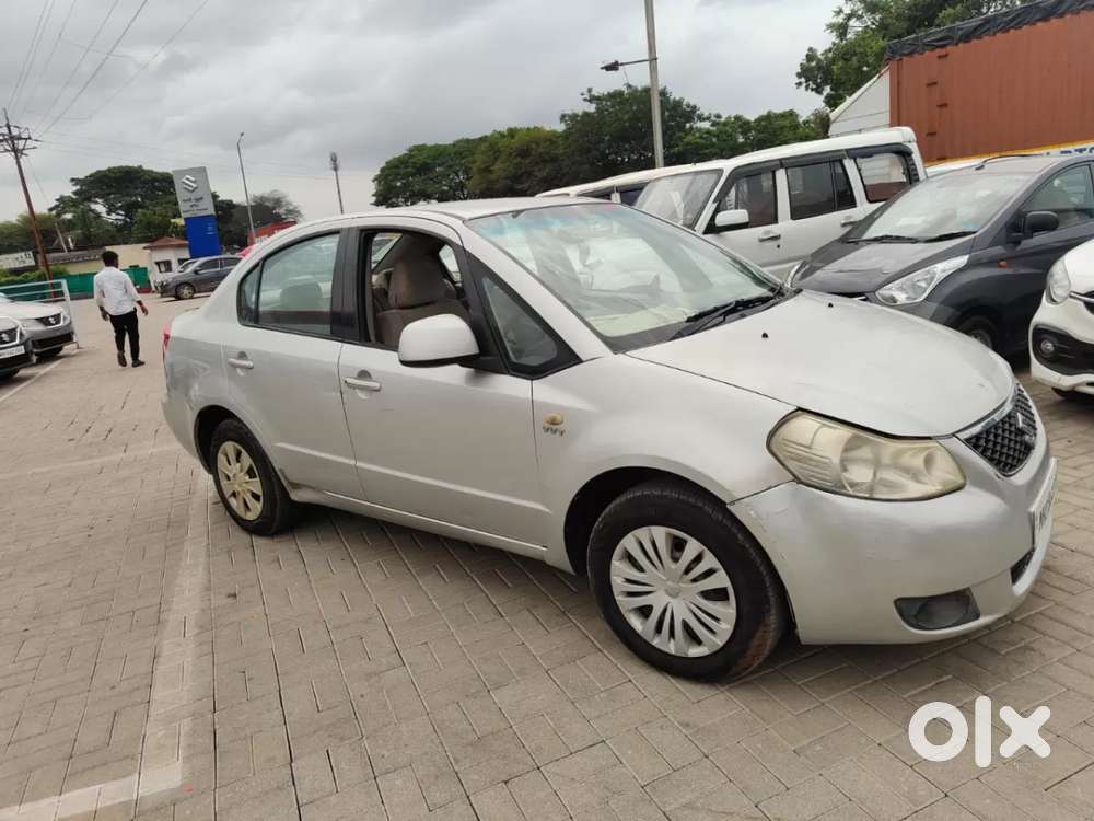 Maruti Suzuki Sx4 Vxi Bsiv, 2013, Petrol
