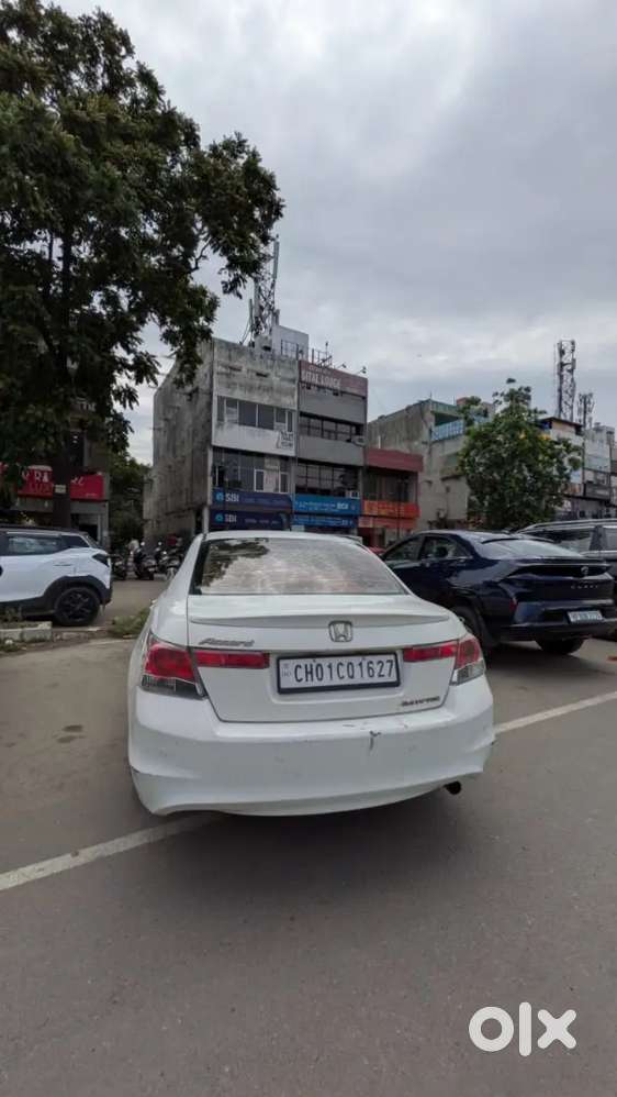 Accord Car Ok Hai Koi Kaam Nahi H Kcar Mein