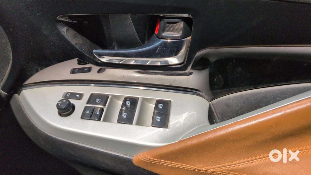 Toyota Innova Crysta [2020-ongoing] 2.4 Zx 7 Str, 2020, Diesel