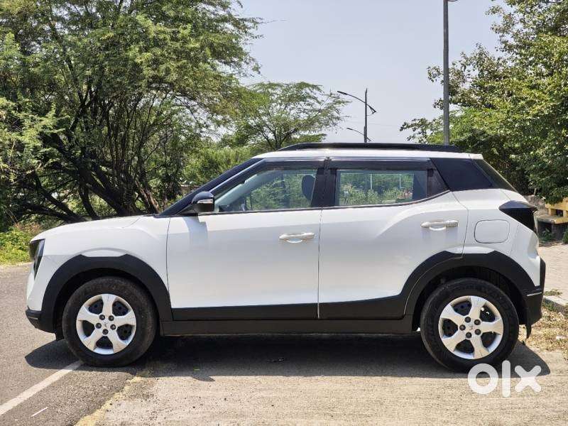 Mahindra Xuv 3xo Mx3, 2024, Petrol