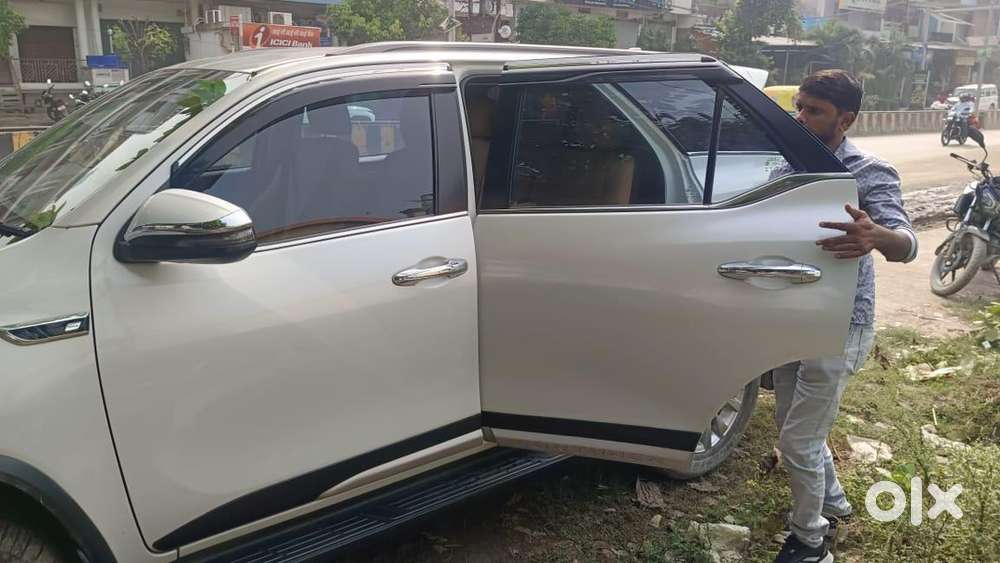 Toyota Fortuner 2023 Diesel Manual 4x4 Mt