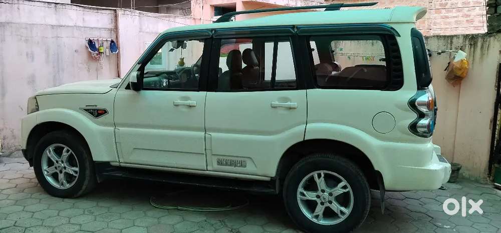 Mahindra Scorpio 2015 Diesel Well Maintained