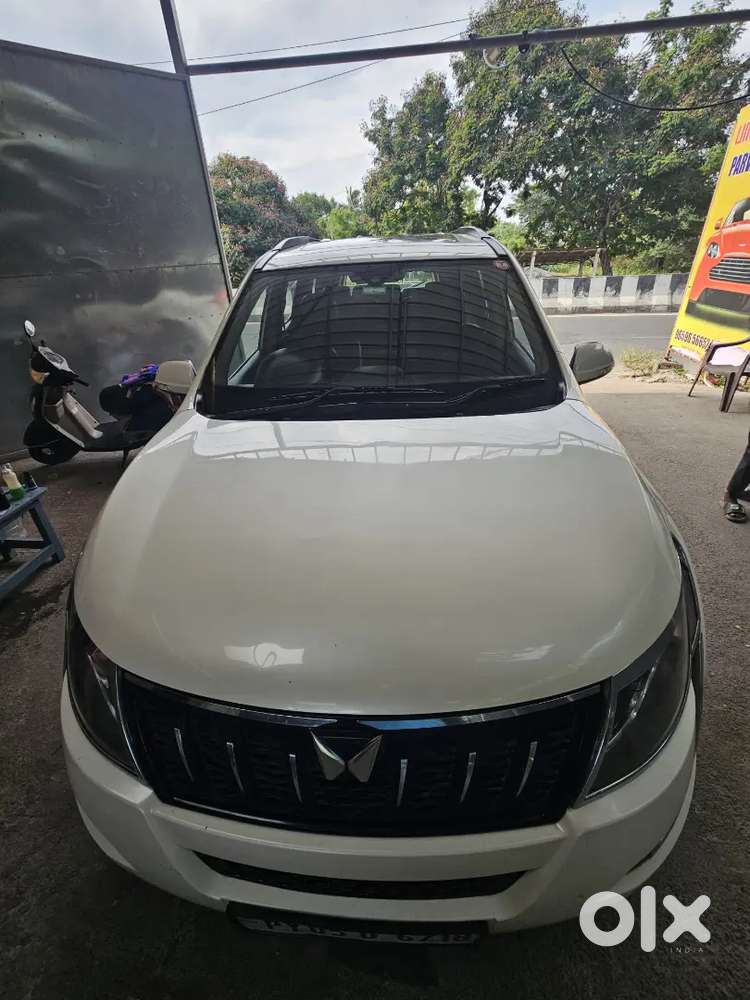 Mahindra Xuv500 2018 Diesel 68000 Km Driven