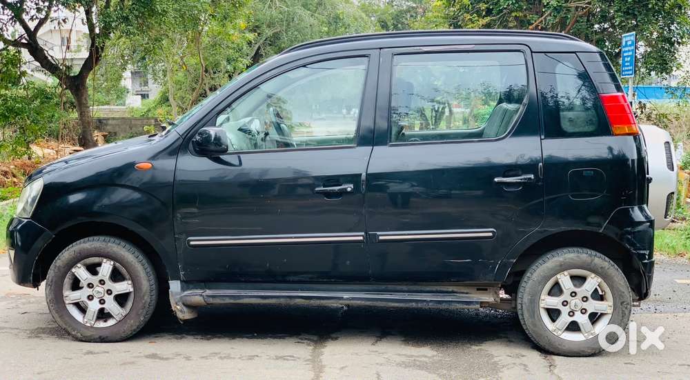 Mahindra Quanto C8, 2012, Diesel