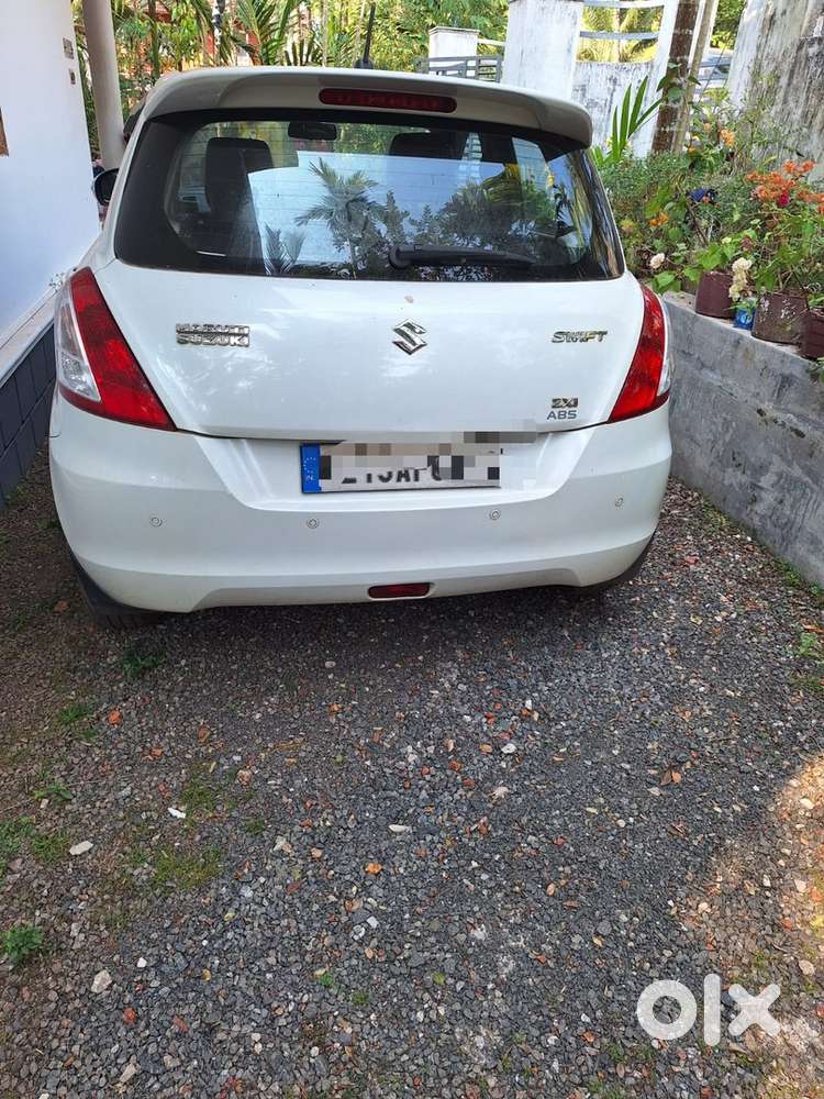 Maruti Suzuki Swift 2015 Petrol 65000 Km Driven