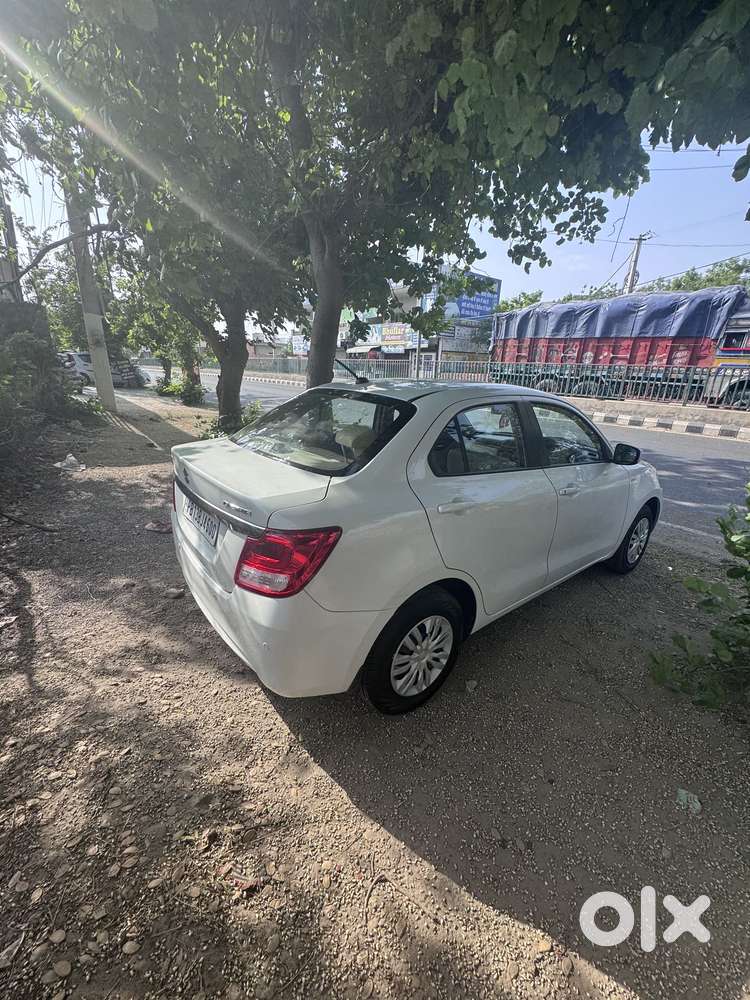 Maruti Suzuki Swift Dzire Amt Vdi, 2019, Diesel