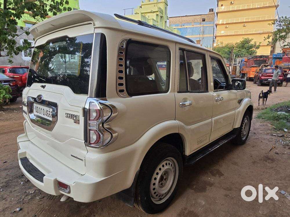 Mahindra Scorpio S6 Plus, 2017, Diesel