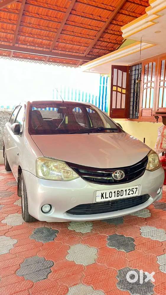 Toyota Etios Liva 2011 Petrol 141000 Km Driven