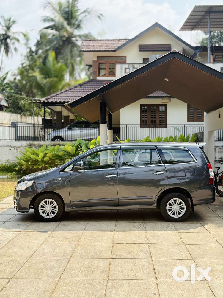 Toyota Innova 2.5 G (diesel) 8 Seater, 2016, Diesel