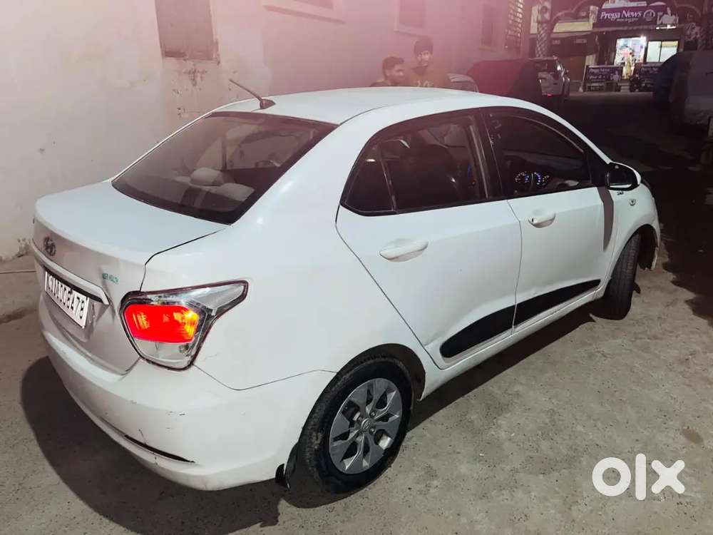 Hyundai Xcent 2016 Diesel Well Maintained