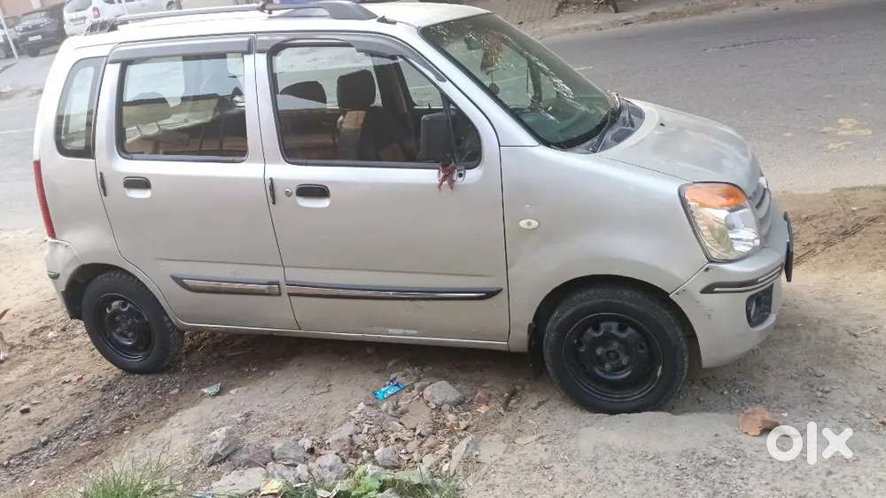 Car Ma Koi Problem Nahi Hai