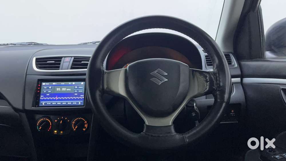 Maruti Suzuki Swift Vvt Vxi, 2014, Petrol