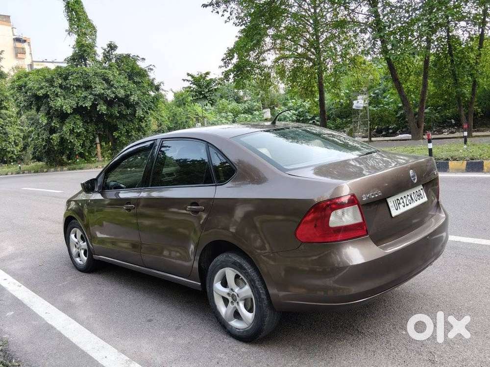 Skoda Rapid 1.5 Tdi Ambition Plus, 2015, Diesel