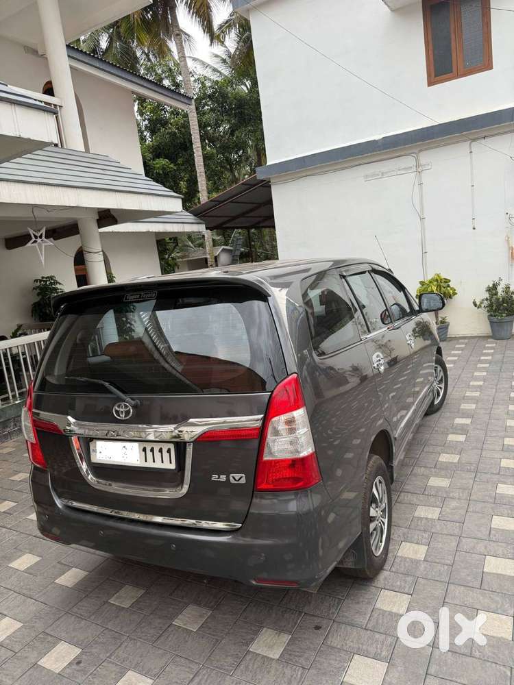 Toyota Innova 2.5 Vx7s - 2016 Fancy Number Kl -1111 Color: Grey Metall