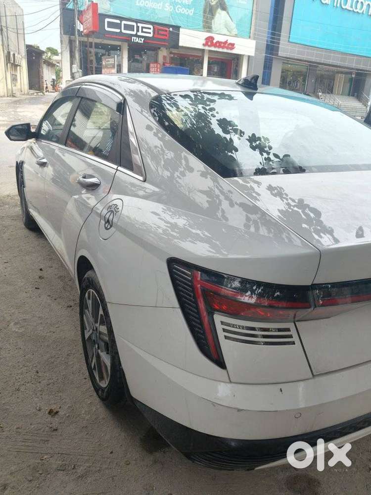 Hyundai Verna 1.5 Mpi Mt Sx (o), 2023, Petrol