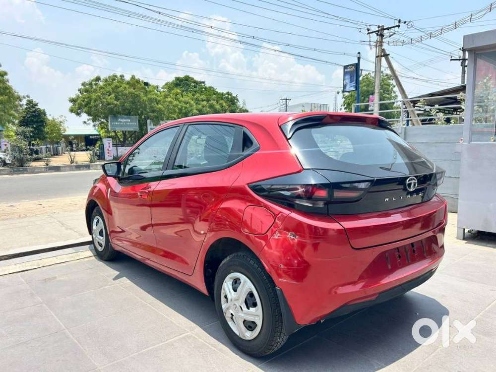 Tata Altroz 1.2 Xe, 2021, Petrol