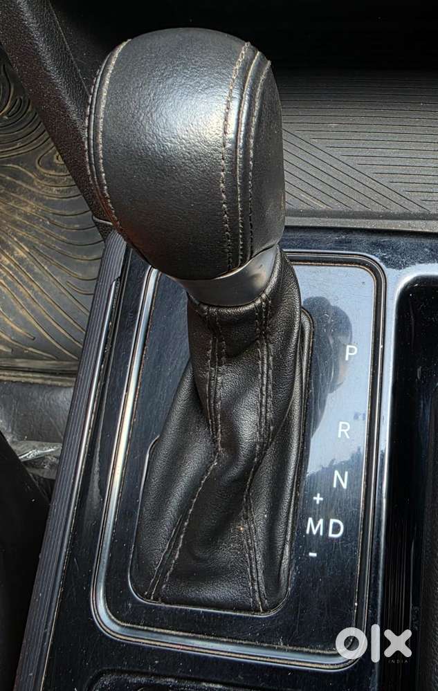 Mahindra Xuv700 2.2 Ax 5 Diesel At Str, 2023, Diesel