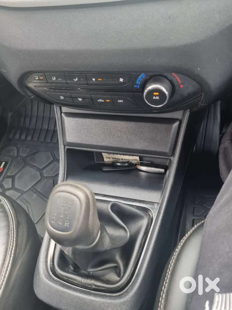 Tata Punch 2025 Cng & Hybrids 24500 Km Driven