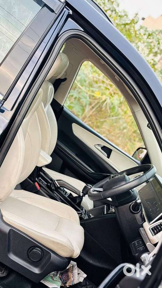 Mahindra Xuv700 2.2 Ax 7 Diesel Mt Str, 2023, Diesel