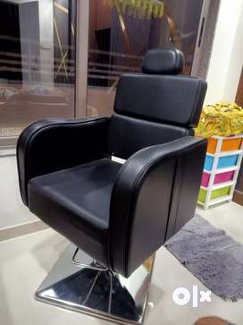 Tattoo chair online olx