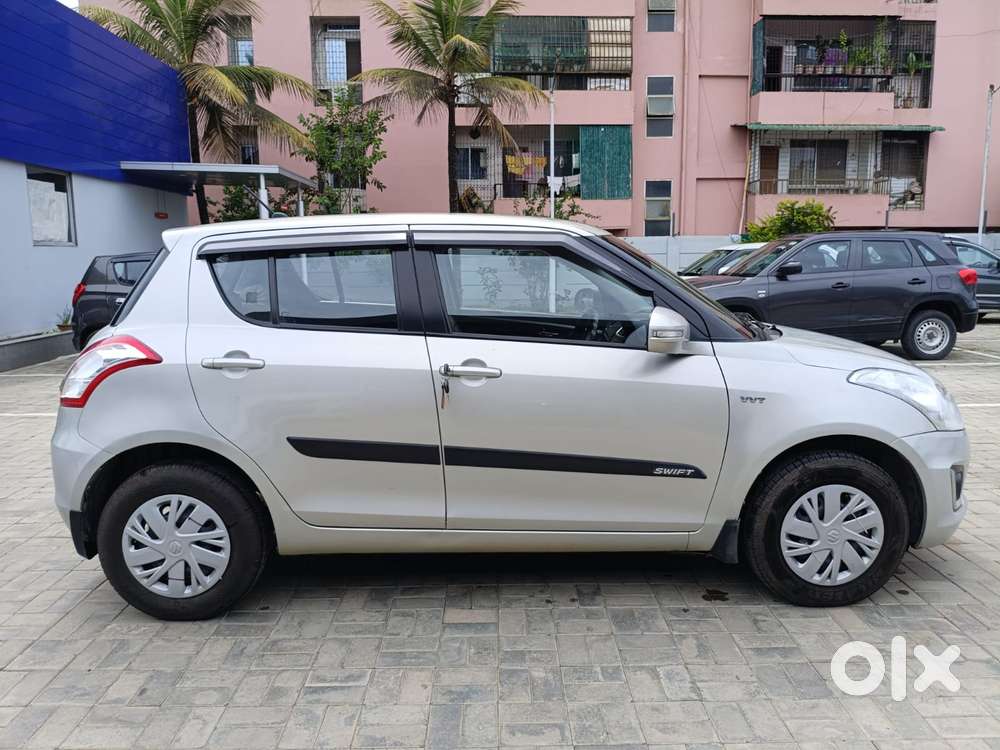 Maruti Suzuki Swift Vxi 1.2 Abs Bs-iv, 2016, Petrol
