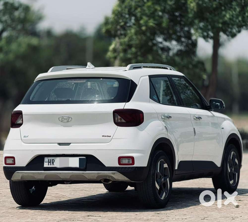 Hyundai Venue 1.0 S (o) Turbo Dct, 2019, Petrol
