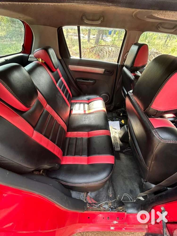 Well Maintained Female Owned Car With Sun Roof