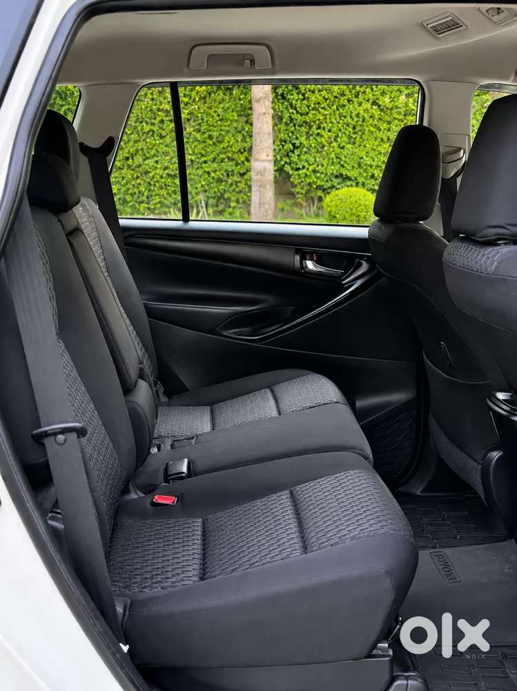 Toyota Innova Crysta [2020-ongoing] 2.4 Gx At 8 Str, 2022, Diesel