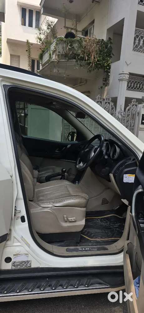 Mahindra Xuv500 20155 Diesel 190323 Km Driven