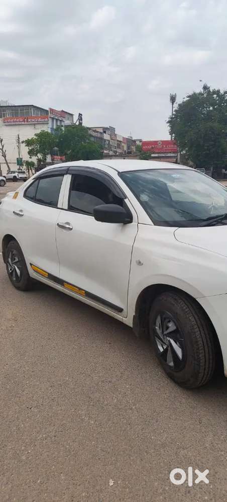 Maruti Suzuki Dzire 2025 Cng & Hybrids 22000 Km Driven