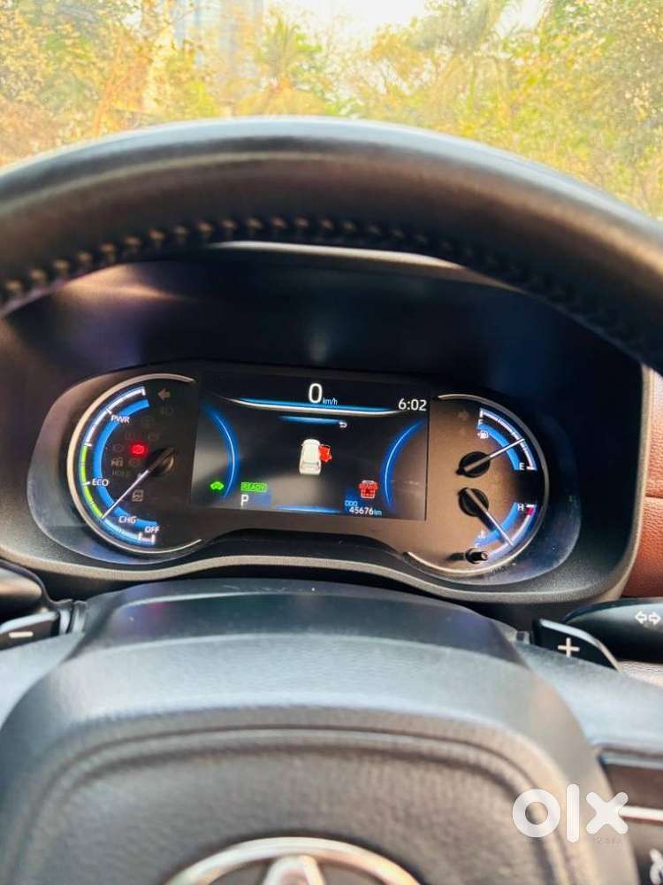 Toyota Innova Hycross 2.0 Zx Hybrid 7 Str, 2023, Electric