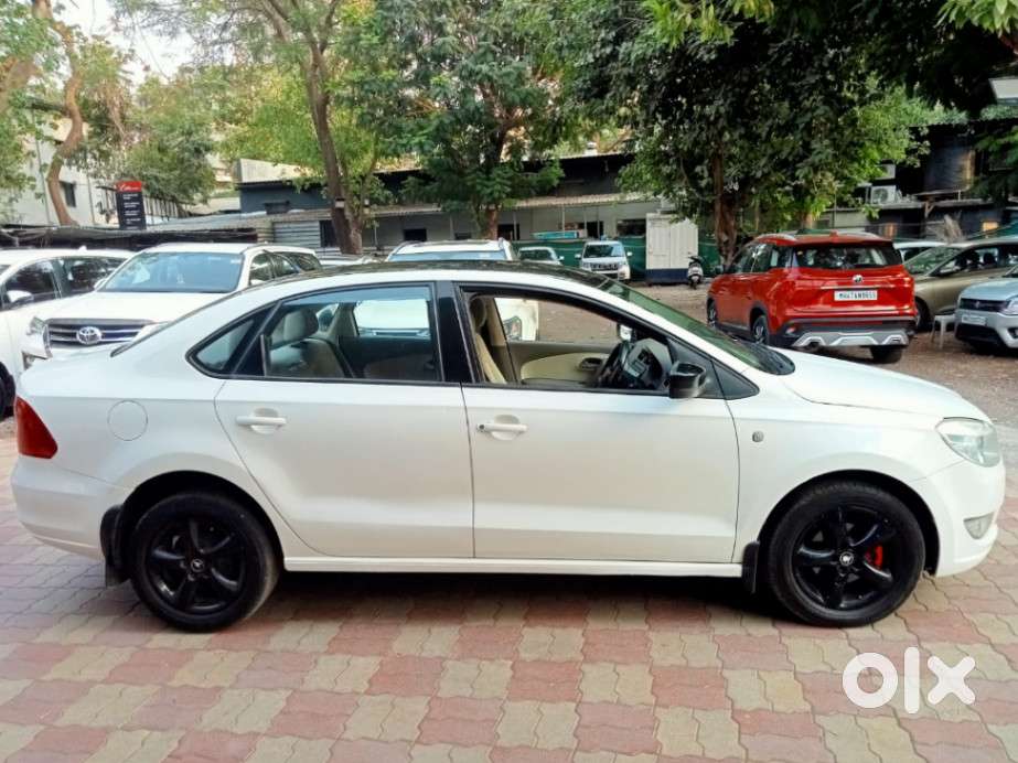 Skoda Rapid 1.5 Tdi At Ambition Plus, 2015, Diesel